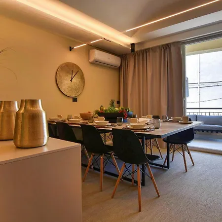 Appartement 5 Bedroom Stunning In *