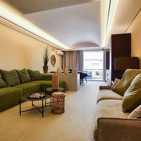 5 Bedroom Stunning In