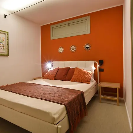 5 Bedroom Stunning In Appartamento Trappeto (Sicily)